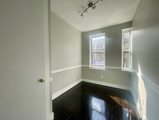 Rented by TorsX Inc | media 9