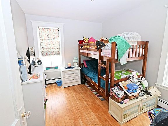 2nd image of 50 Seafoam Ave #2