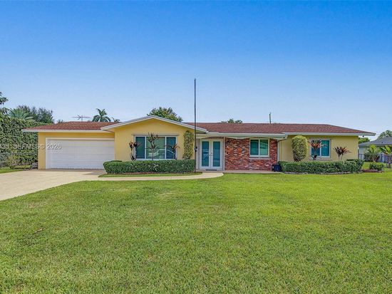 17721 SW 93rd Ave, Palmetto Bay, FL 33157