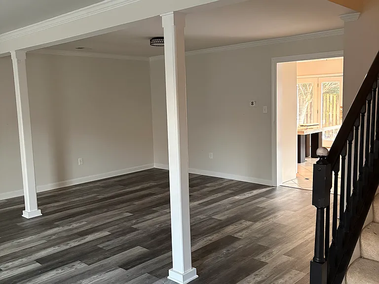 Dining room without furniture