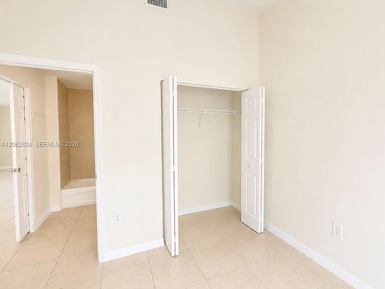3864 SW 48th Ave #3864 — Photo 8