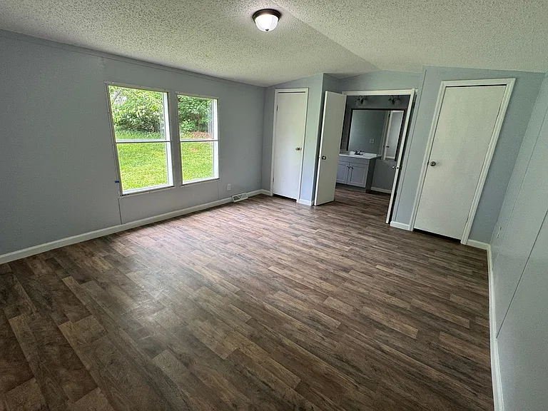 48 Meadow Chase — Photo 27