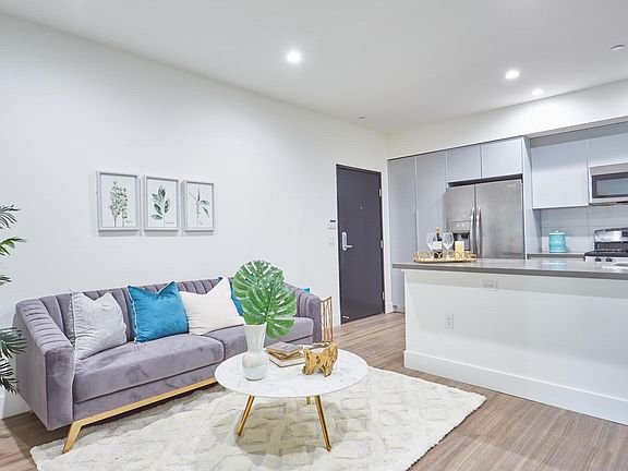 4th image of 1515 Colby Ave #82893fdf3