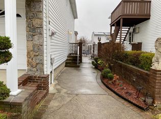 174 Malone Ave, Staten Island, NY 10306