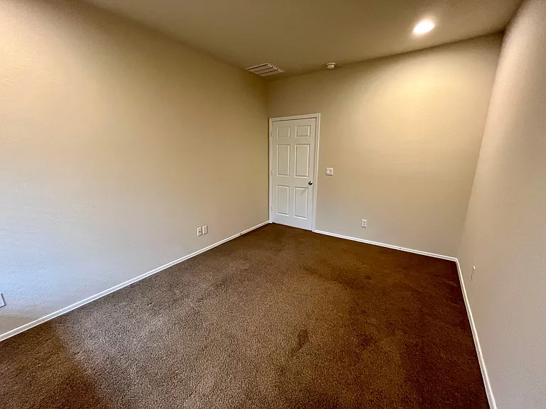 8940 W Olive Ave #169 — Photo 14