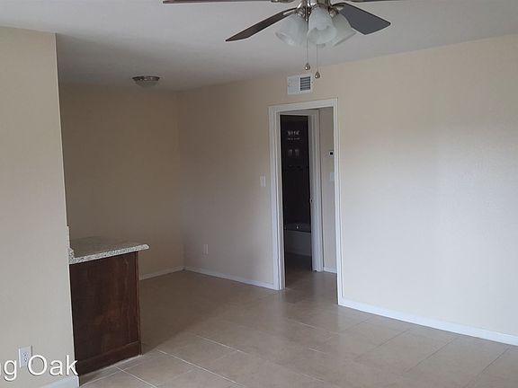 3rd image of 705 E 6th St APT 21