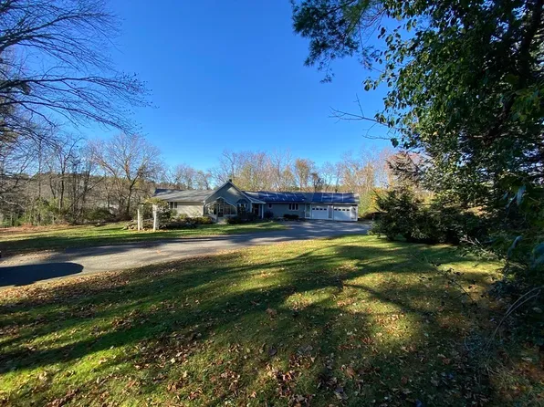 30-30 Elm St #A, Pepperell, MA 01463