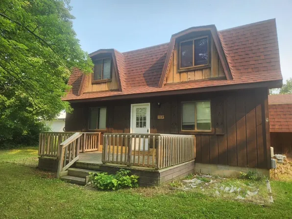 358 Washington St, Sterling, MI 48659