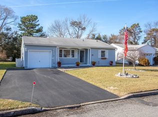 8 York St, Toms River, NJ 08757