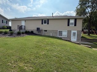 1003 Rose Ln, Washington, MO 63090