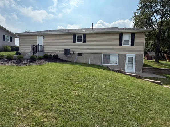 1003 Rose Ln, Washington, MO 63090