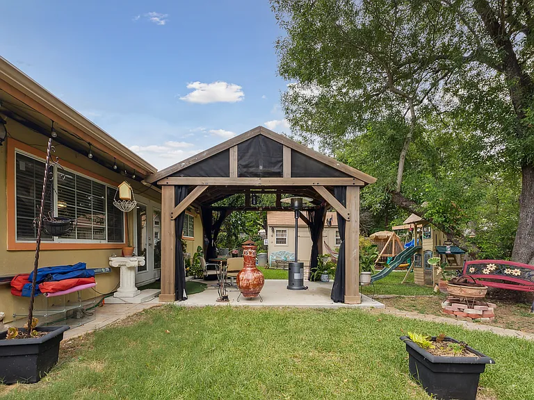 6738 Spring Manor St — Photo 26