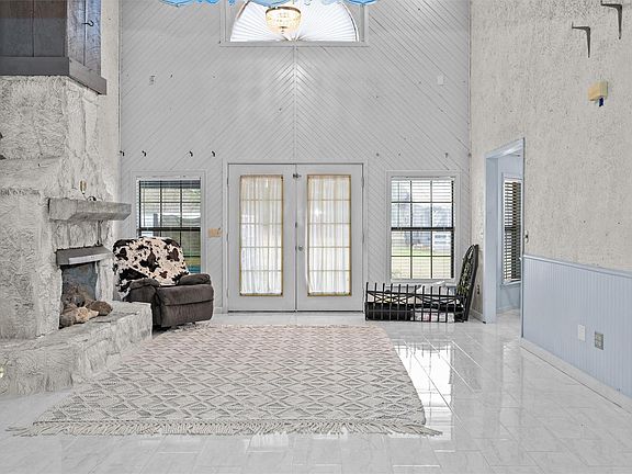 4th image of 720 Morris Rd