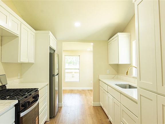 5th image of 18175 Harmon Rd