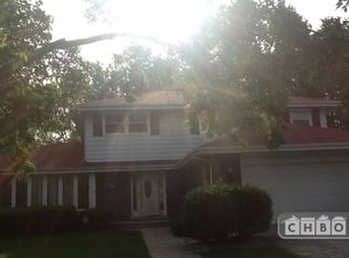17906 Cherrywood Ln, Homewood, IL