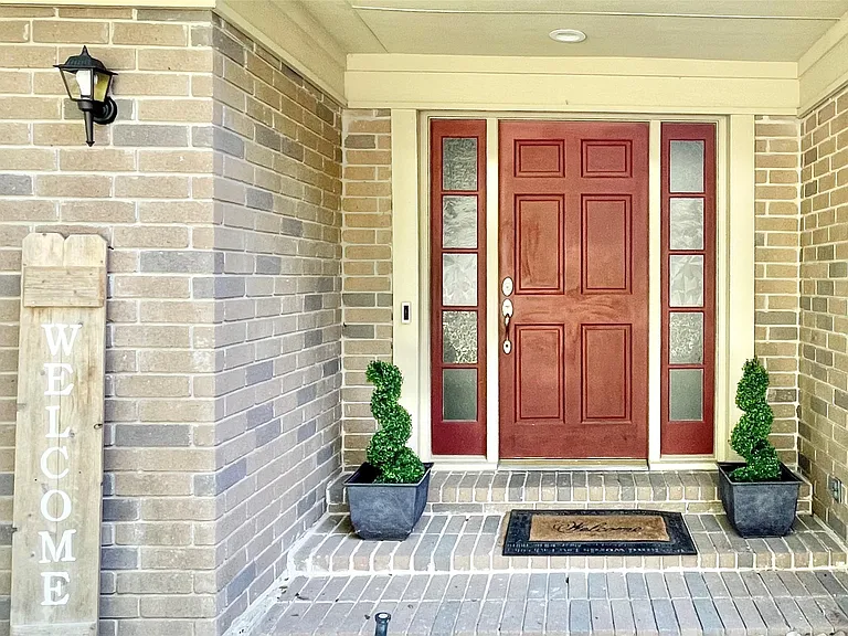 7 Windledge Pl — Photo 3