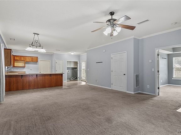 3rd image of 2049 Inverness Pkwy