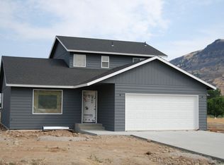 99 Ambrosia Ln, Malaga, WA 98828