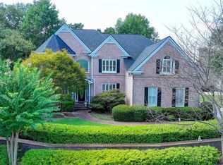 190 Trowbridge Rd, Sandy Springs, GA 30350