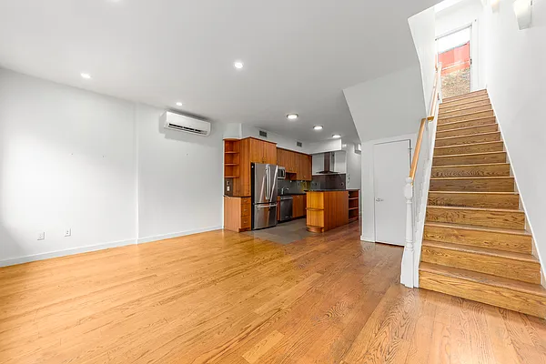 Rented by City Skyline Rentals LLC | media 13