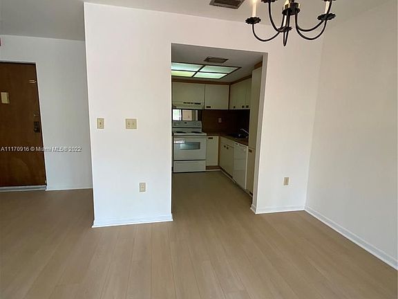4th image of 9080 SW 125th Ave #B203