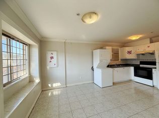 12XX E 61st Ave, Vancouver, BC V5X 2B8