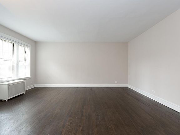 3rd image of 1337 E Madison Park #1