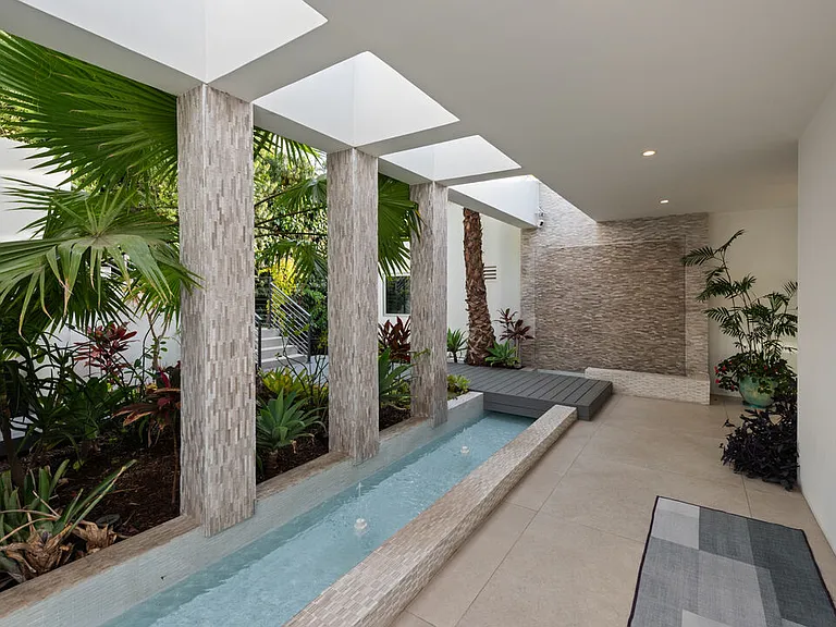 2630 Eden Pl — Photo 3