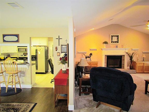 5th image of 900 Summer Shade Ln