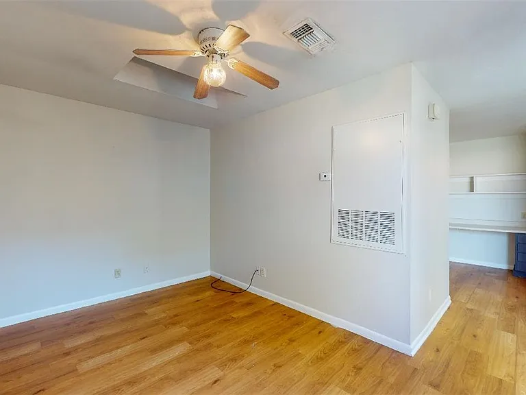 725 Peppertree Dr #29 — Photo 3