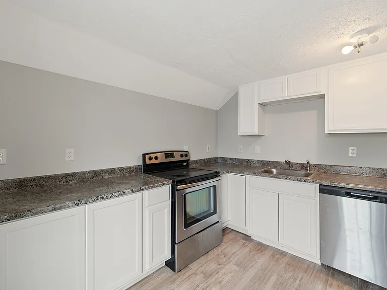 608 Monroe St #C — Photo 11