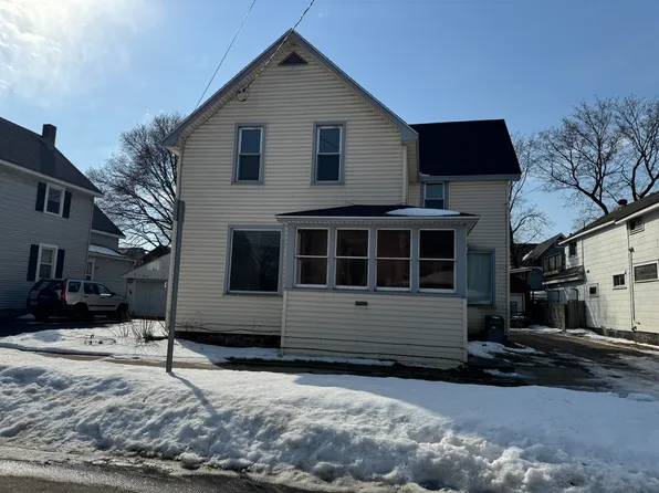 316 Carrie St, Sault Sainte Marie, MI 49783