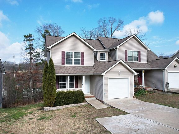 4th image of 2022 Short Leaf Ln