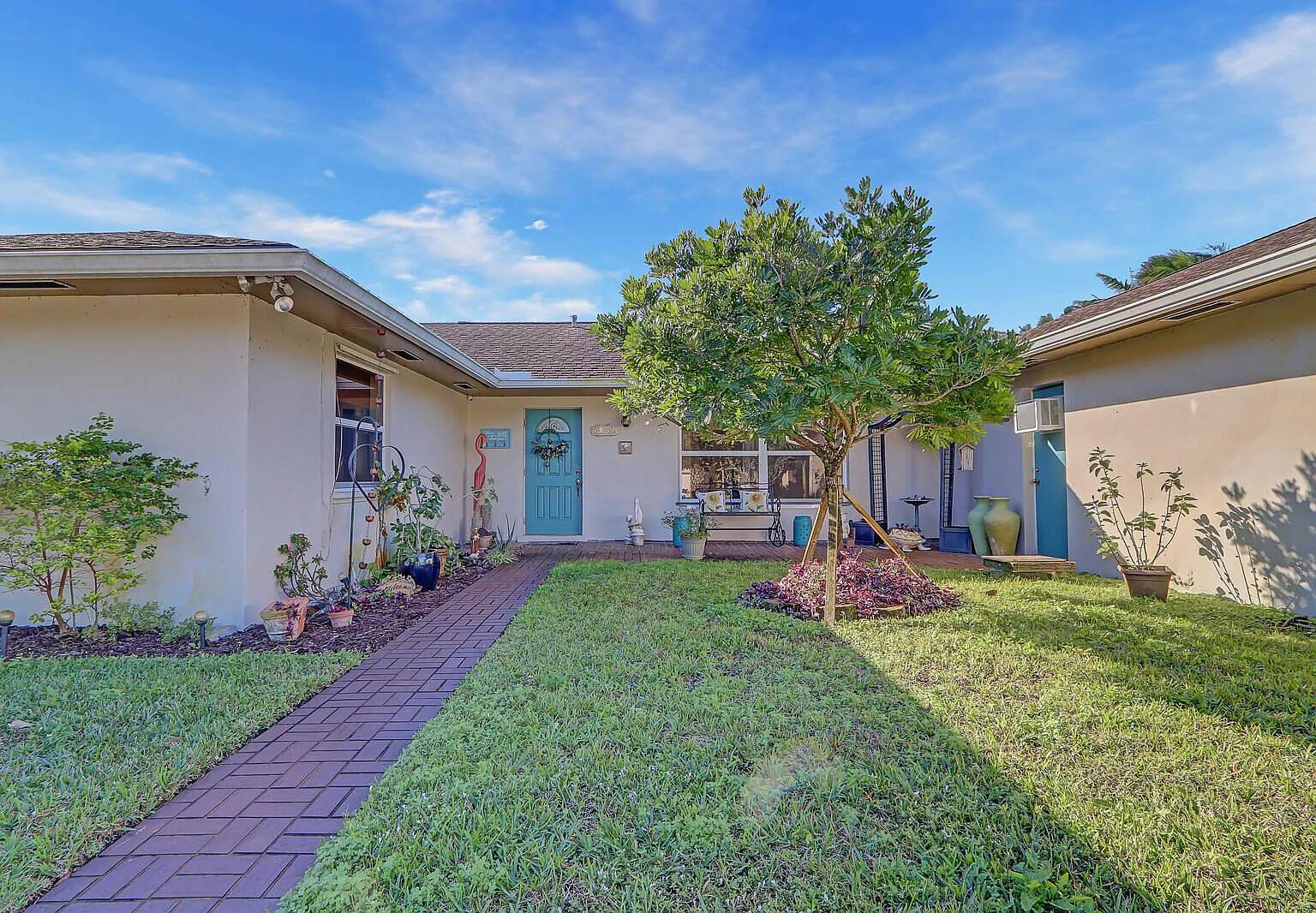 3 bed, 2.0 bath, 2053 sqft, $4,800 — Photo 4