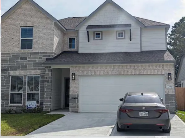 22951 Aspen Vista Dr, Spring, TX 77373