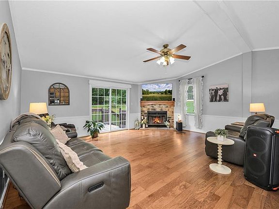 5th image of 238 Pilgrim Ridge Rd
