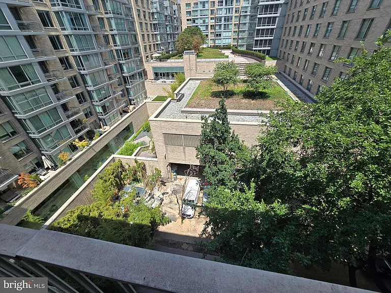 2201 L St NW #817 — Photo 10