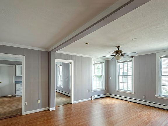 4th image of 444 Main St #A