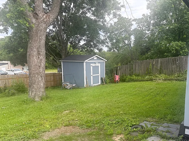 10865 Lemarie Dr — Photo 2