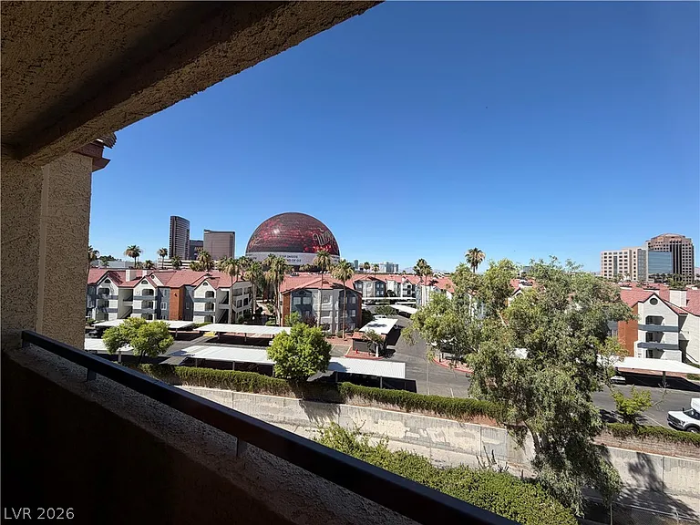 210 E Flamingo Rd #426 — Photo 9