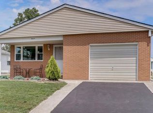 11 Muirhead St, Toms River, NJ 08757