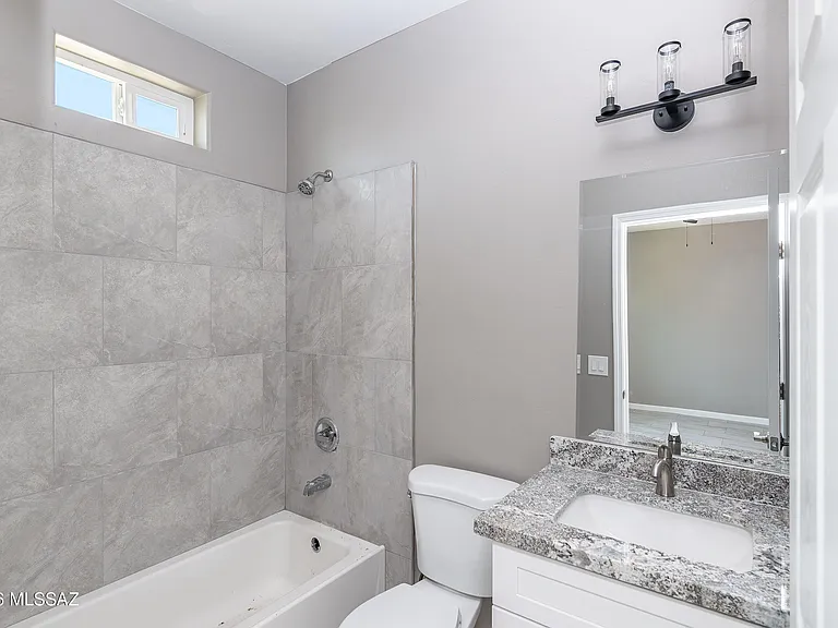 2447 S Campbell Ave #1 — Photo 9