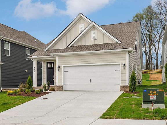 3rd image of 835 Sugarbush Ln