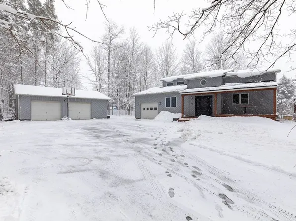 48 Collins Ter, Central Square, NY 13036