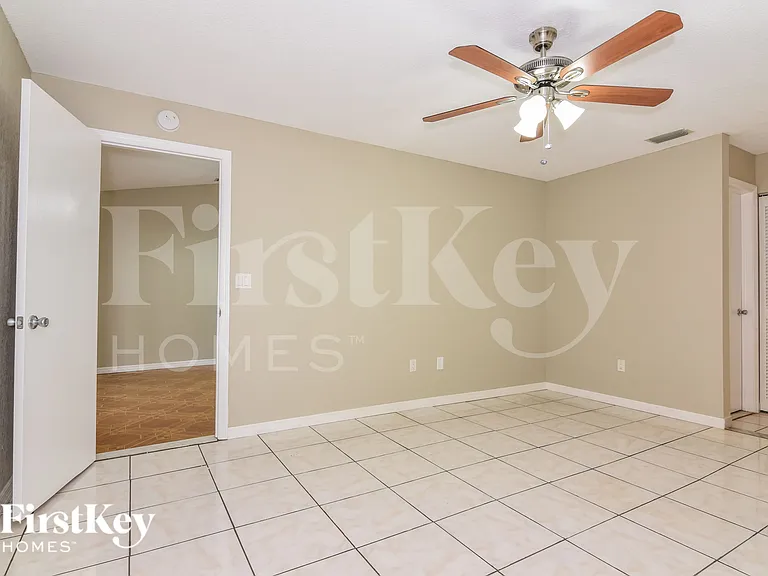 522 Beal St NW — Photo 9