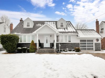 2328 Westley Road, Westbury, NY, 11590