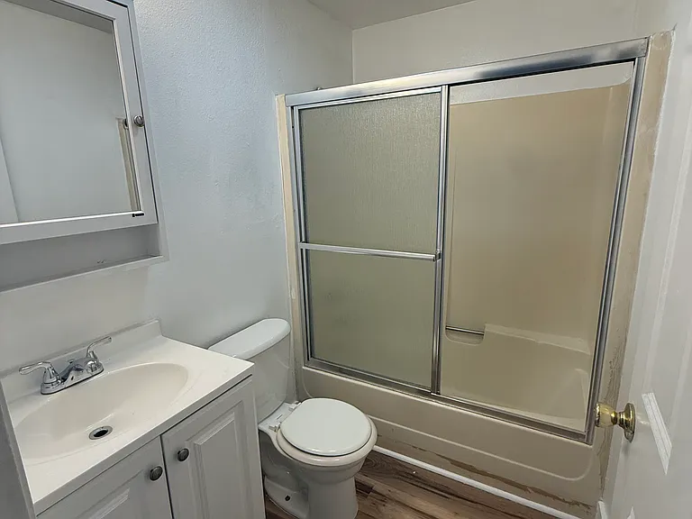 1613 Maple Ln #D3 — Photo 7