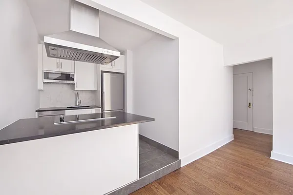 Rented by Zumper Inc | media 31