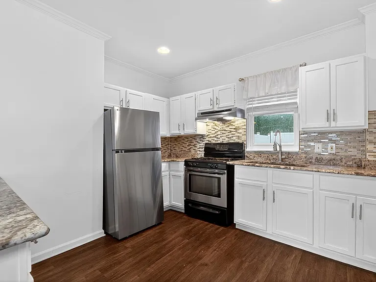 104 McAdoo Ave — Photo 18