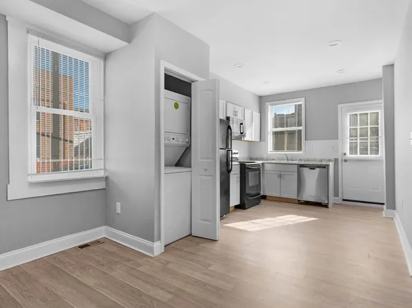 1327 Sargeant St, Baltimore, MD 21223